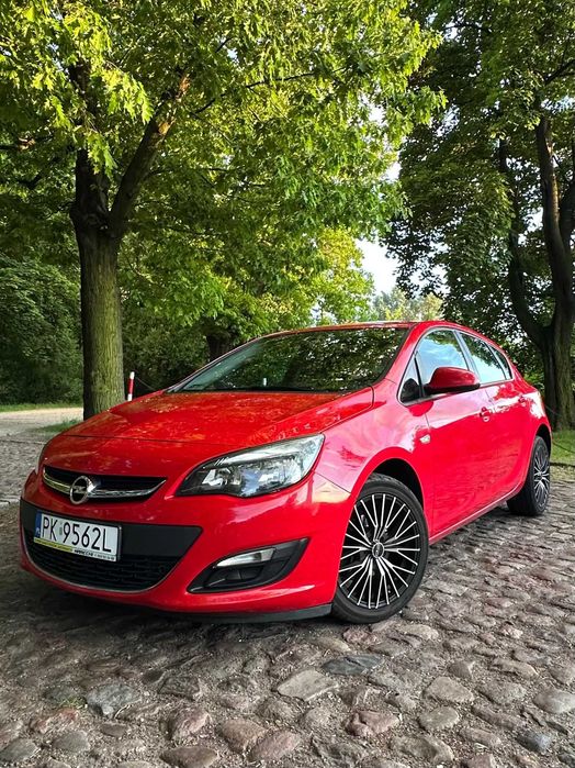 Opel Astra J, 2015, przebieg poniżej 99 tys. km., 1.6 benzyna 115 KM