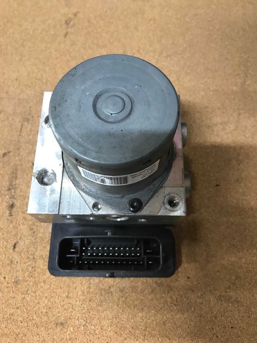 Блок модуль насос помпа ABS АБС Hyundai I30 i30 \ Kia Ceed.