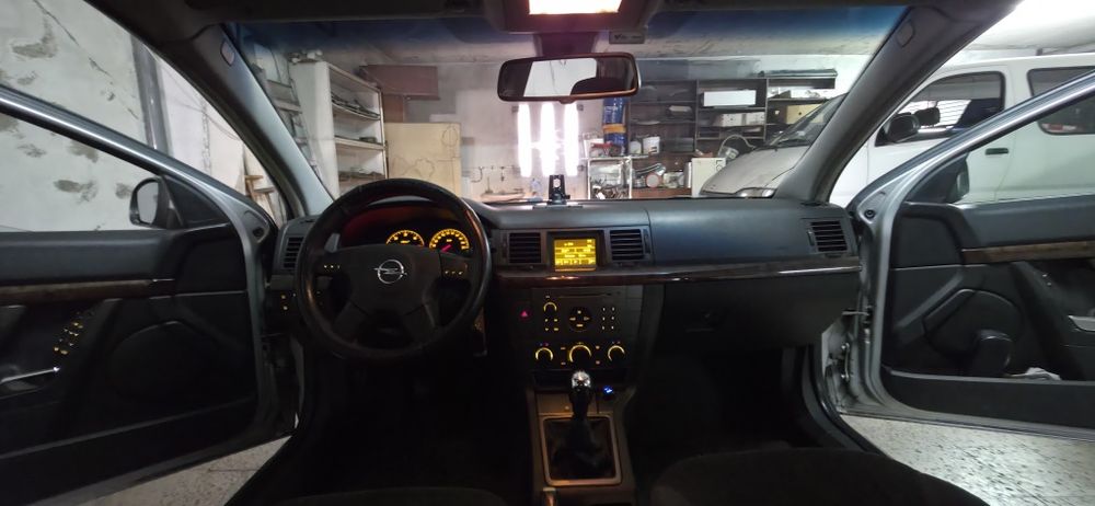 Opel vectra 2.2 dti