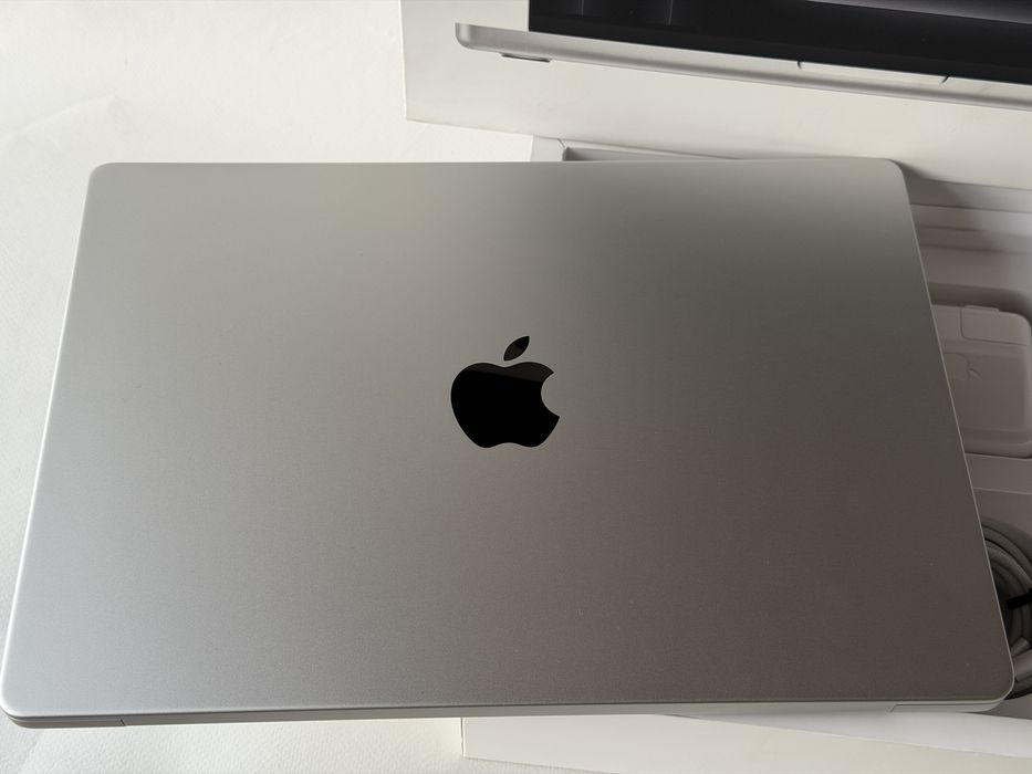 MacBook Pro 14” M3 / 16GB / 1TB / MacBook Pro 14” 2023 комплект