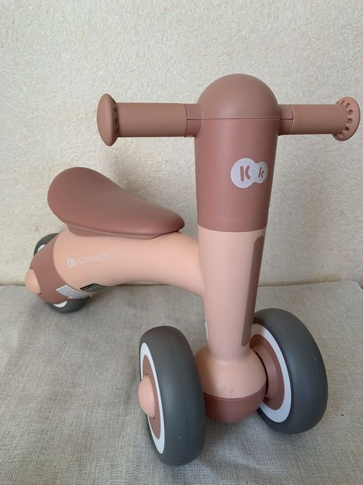 Триколісний біговел Kinderkraft Minibi