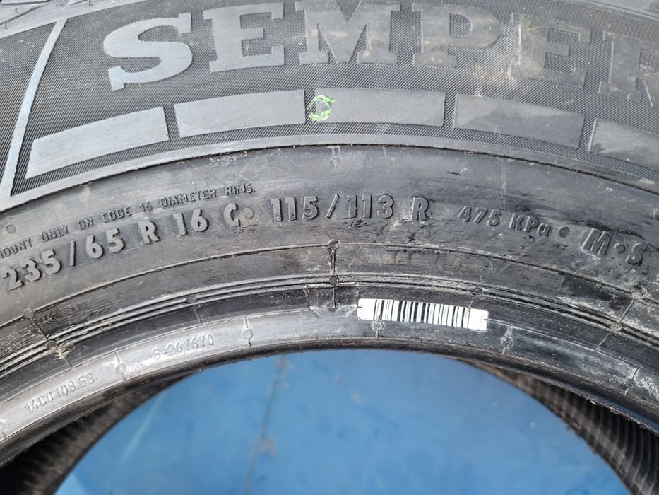Opona 235/65r16C semperit van grip3