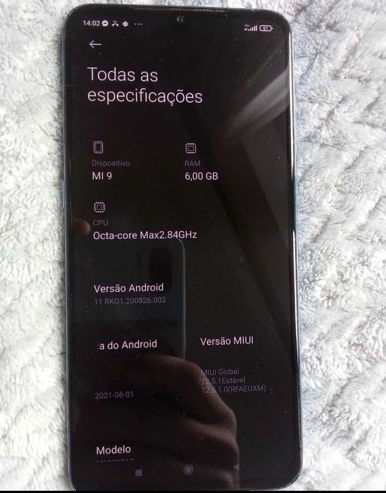 Xiaomi Mi 9 - 6GB - 6,39''