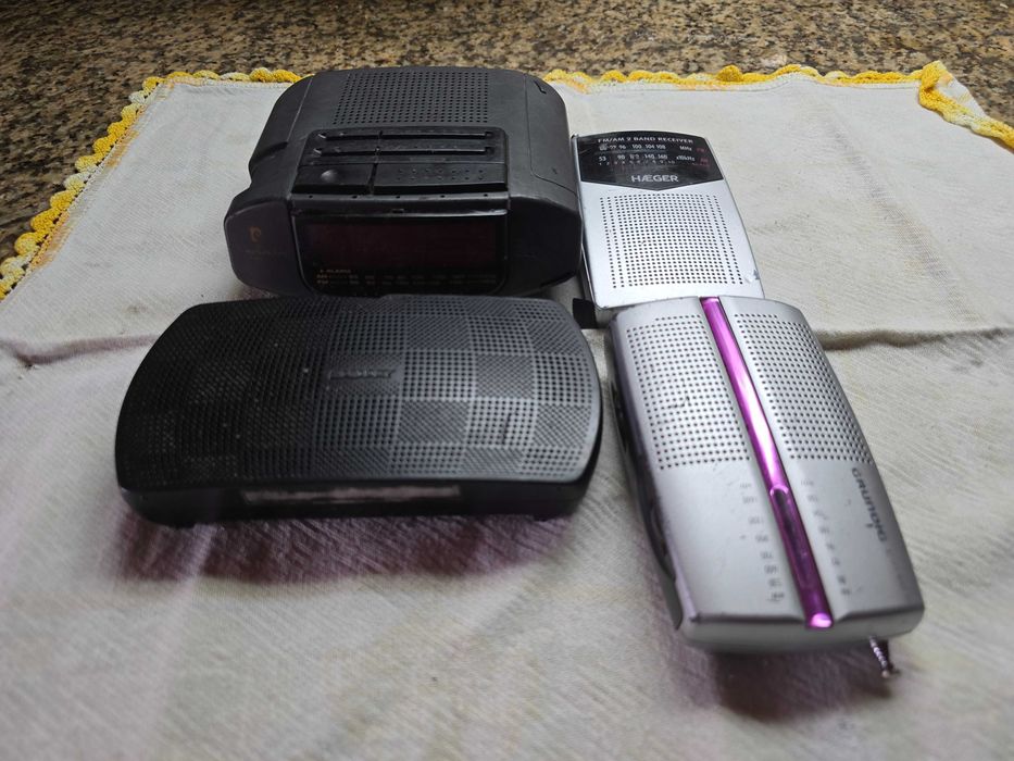 Lote de Radios Antigos.Para Pecas