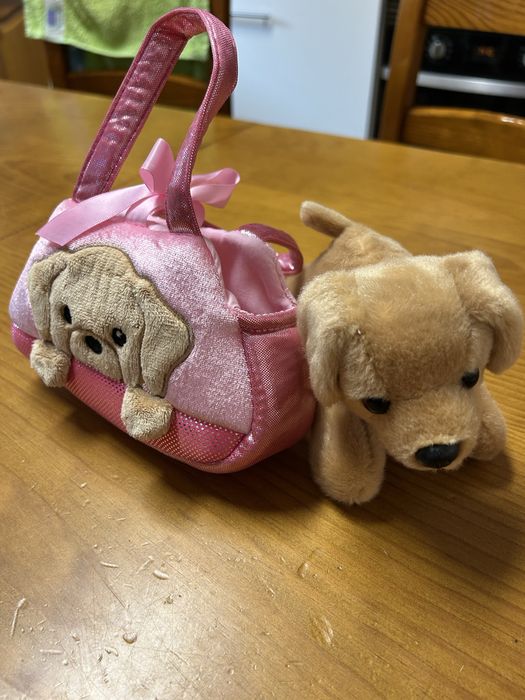 Vendo brinquedo para menina.