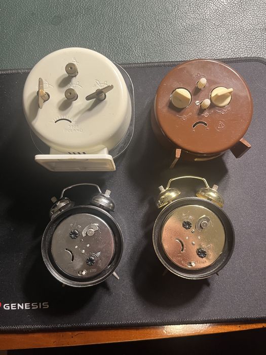 Zegarki budziki różne