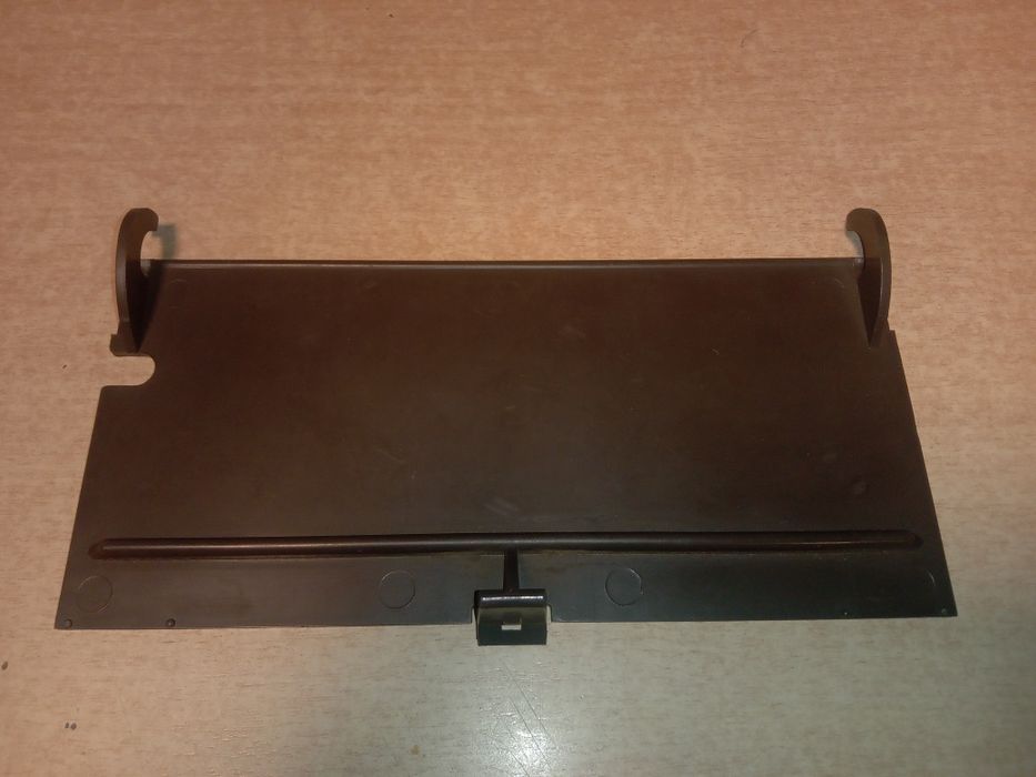 Dolna klapka obudowy magnetofonu lampowego ZK 120/140/145