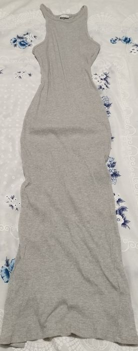Vestido cinza Bershka S