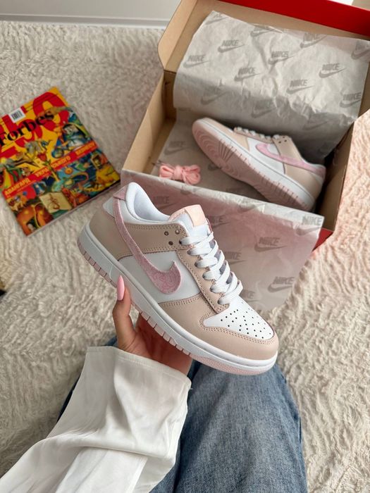 Nike SB Dunk Low Pink Paisley