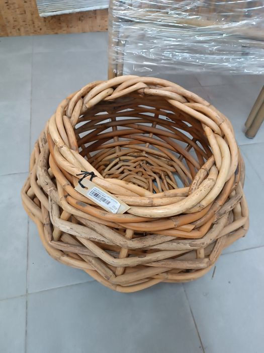 Conjunto Rattan - cadeira, cestos e batedor