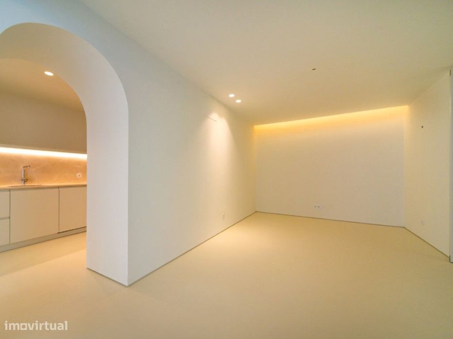 Apartamento T4 na Rua do Telhal