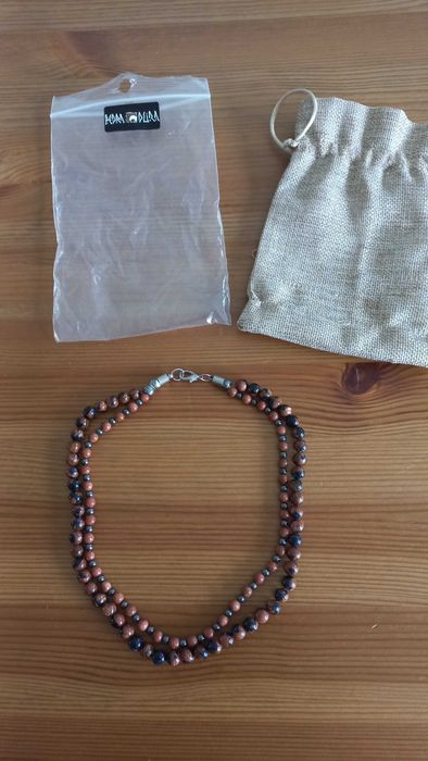 Colar de senhora,  Pedra Dura