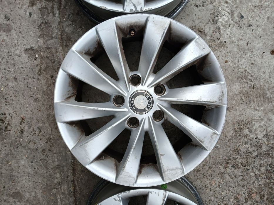 Диски Wolsvgen Skoda,Aubi оригинал 5.112R15 ET-40 DIA 57.1 6/5J цена з