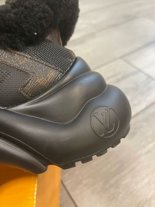 Buty ocieplane LV  36 rozmiar .