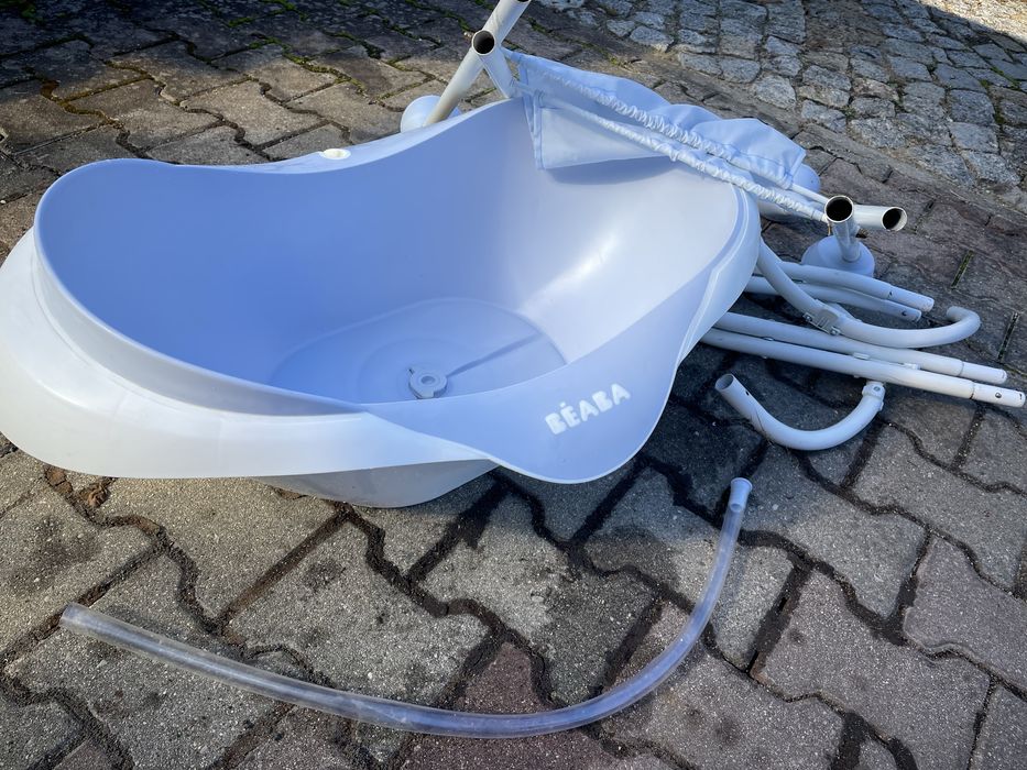 Beaba zestaw wanienka z odpływem oraz stojak do wanienki