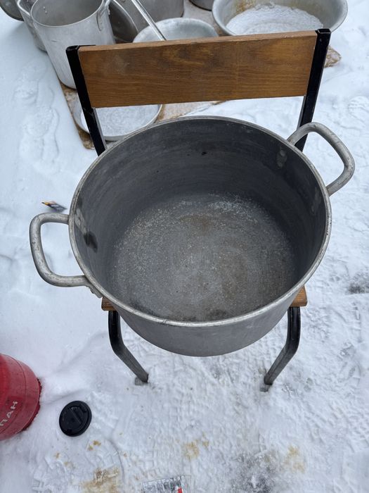 Каструля чавунна груба на 20л без крышки