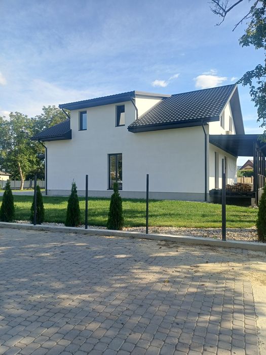 Продається сучасний будинок з ремонтом