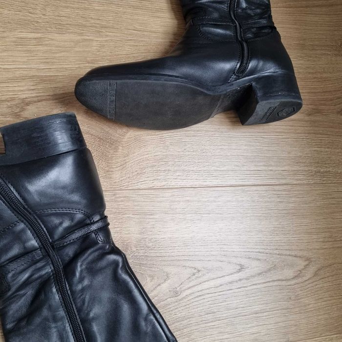 Botas Pretas Pele Vannel