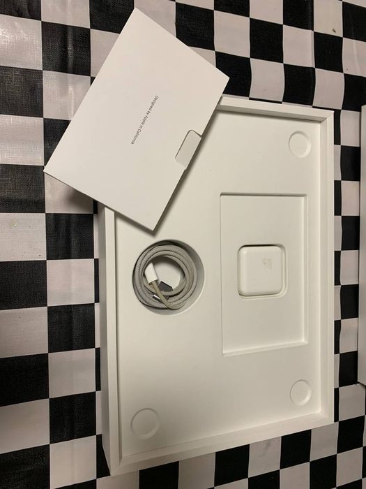 MacBook air m2chip/512gb memory,2022