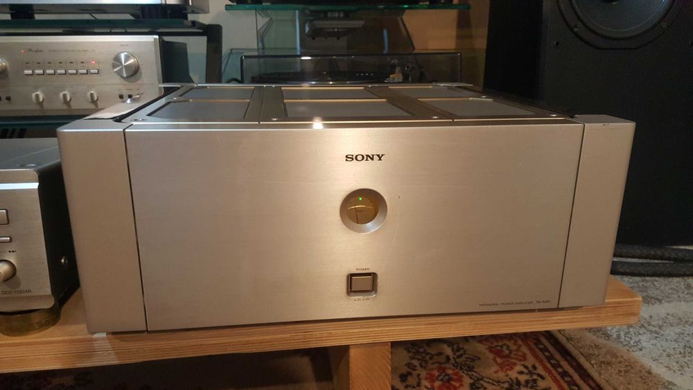 Wzmacniacz monobloki Sony TA-NR 1 rezerwacja