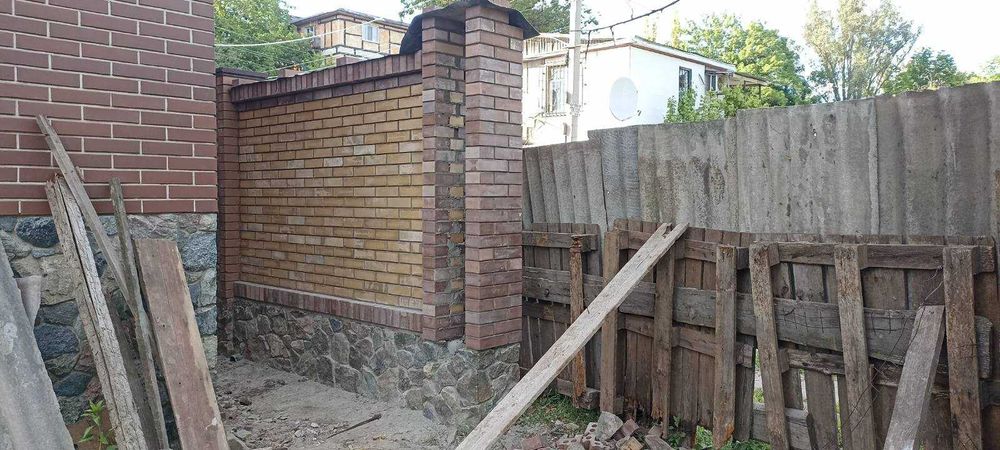 Бригада каменщиков выполнит работы