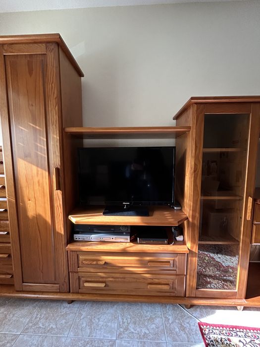 Móvel Estante e Cristaleira