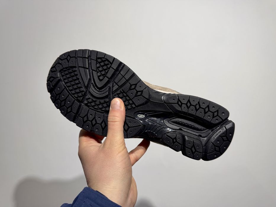 Кросівки чоловічі New Balance 2002 Beige M2002RZR