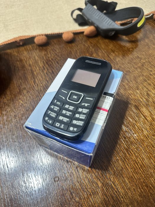 Мобільний телефон новий nomi i144m