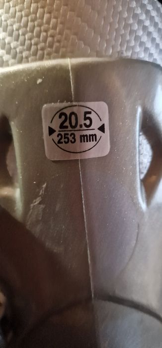 Narty dla dziecka z butami