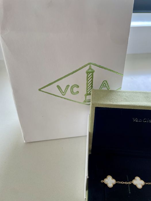 Pulseira VanCleef & Arpels com caixa e saco
