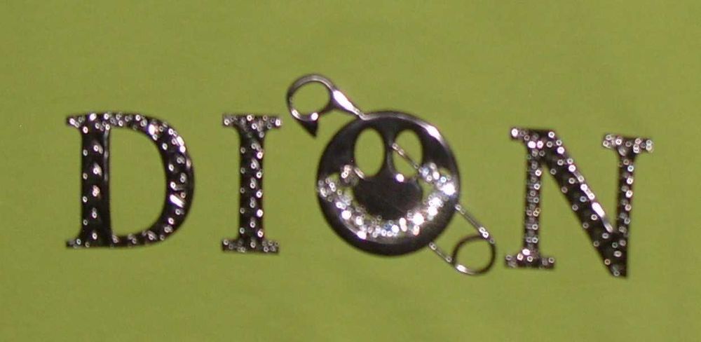 MEGI Bluza kolor _jabłuszko _Dion_ Agrafka cyrkonie_r. S/M/L