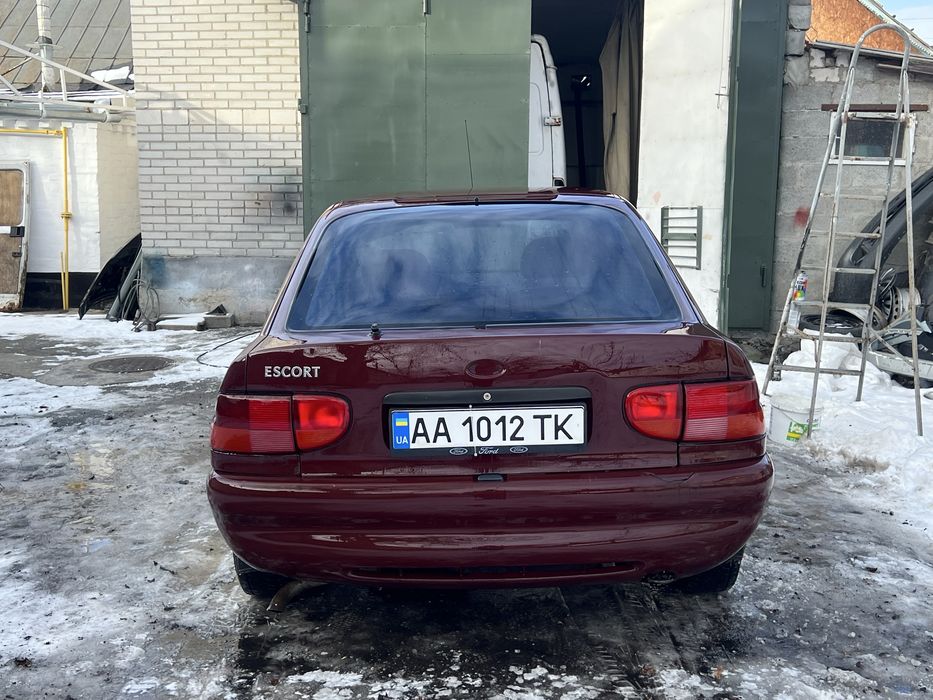 Продам Форд Ескорт 1.3 Газ Бензин