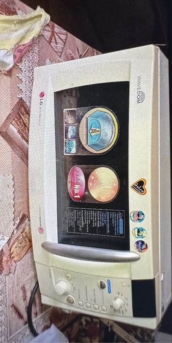 Микрохвильовка, микроволновка LG aнтибактиції з гриль, паровою кухнею