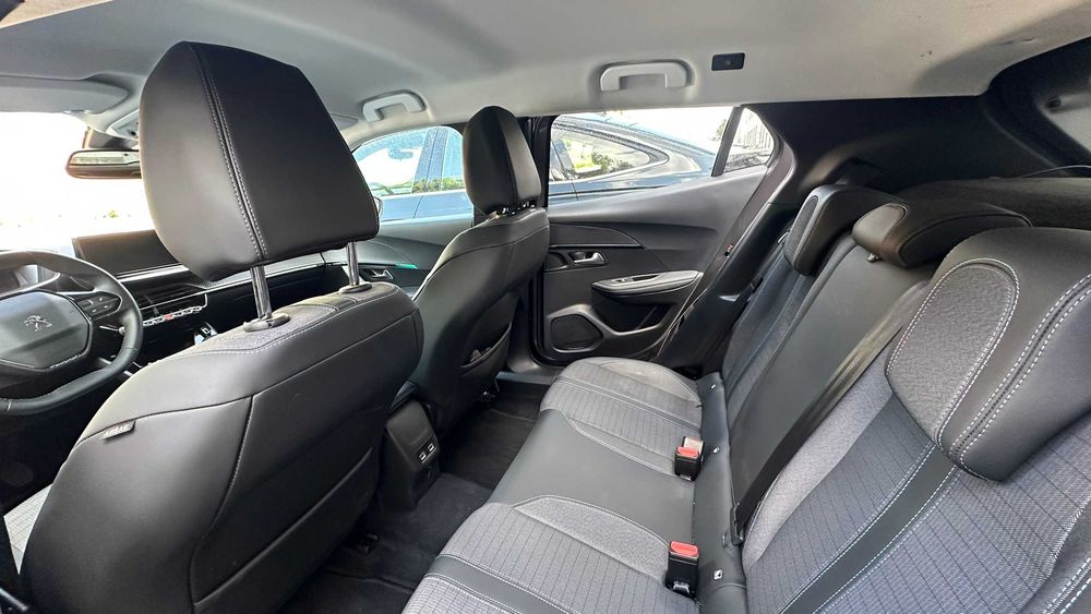 Peugeot 2008 BlueHdi Allure