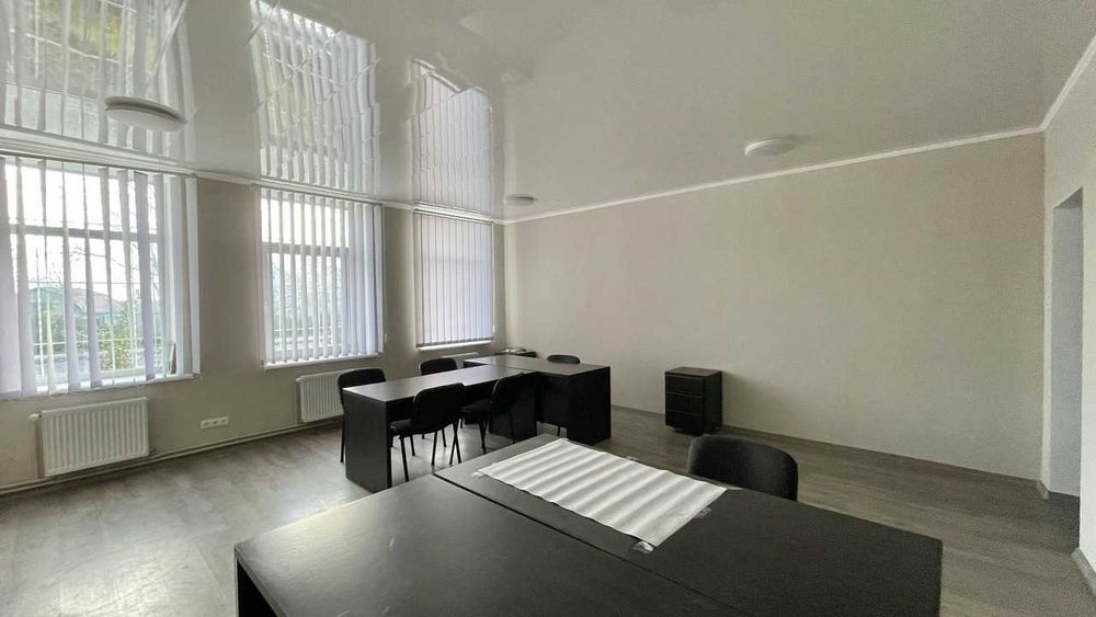 Виробничо-складський комплекс 10 560 м2, Тернопільська обл, Борщів