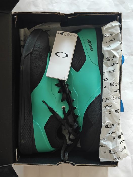 Nowe buty MTB 42 Oakley Factory Pilot Drift RC na platformy czarne jak pro freerider