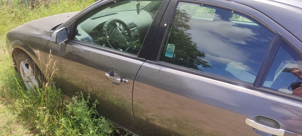 Ford Mondeo 3 rest