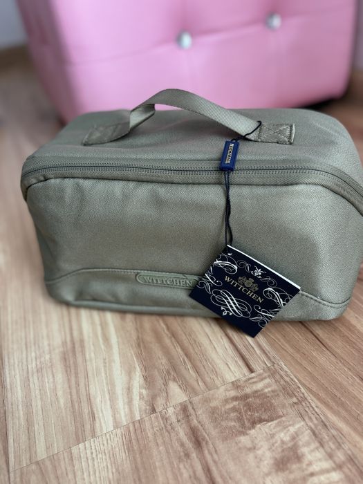 Kosmetyczka podróżna Wittchen oliwkowa