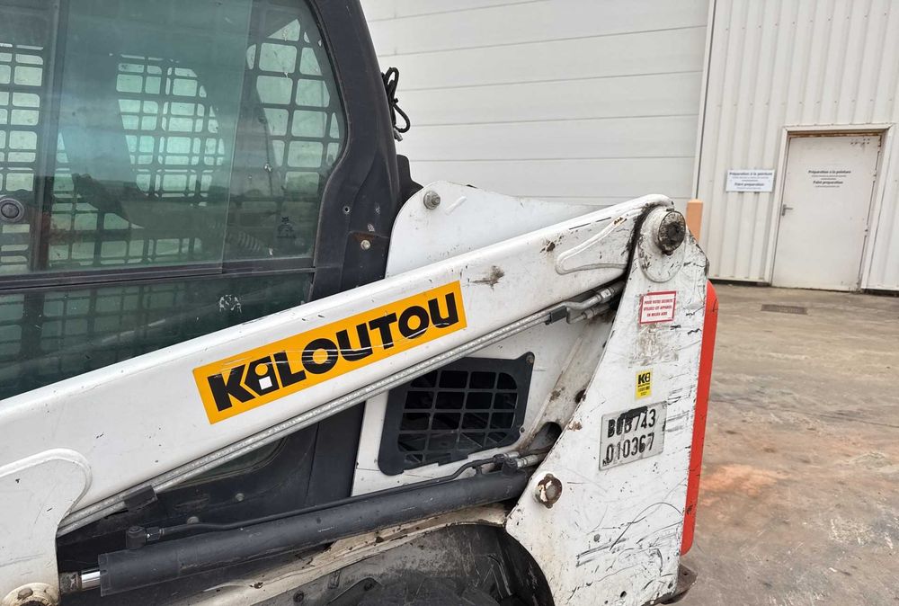 2019 Bobcat S450 Skid Steer Loader — 45 HP, 4x4, 1 550 мм Bucket