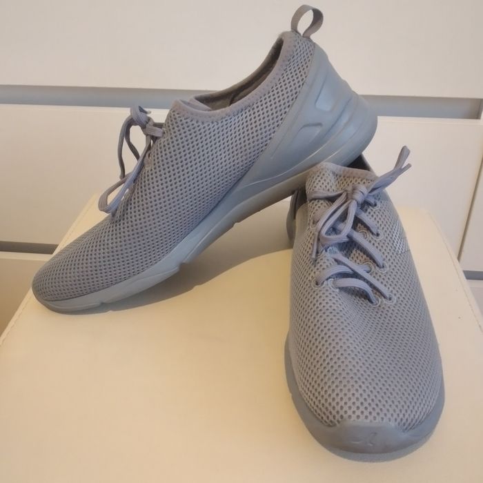 Buty sportowe, rozmiar43/28