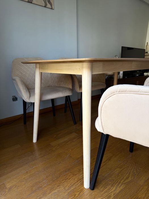 Conjunto de mesa + cadeiras