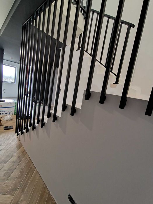 Balustrady wewnętrzne i zewnętrzne