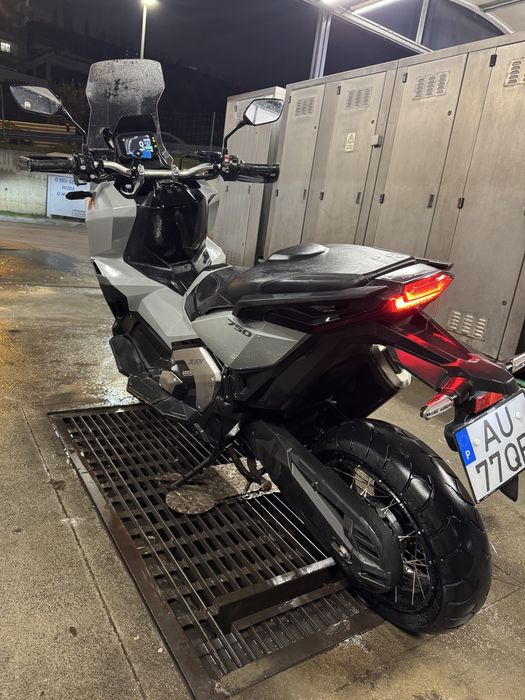 X Adv 2022 - como nova