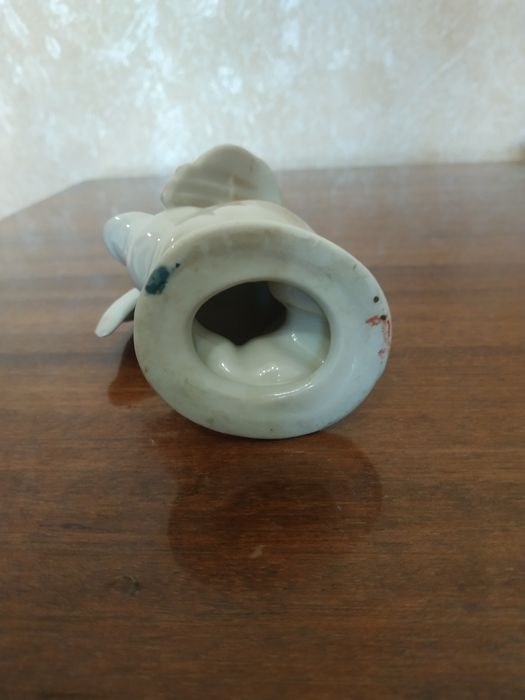 Фарфоровые статуэтки (фото 1-2)