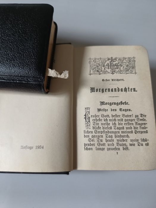 Продам антикварні молитовники. 1934 р.