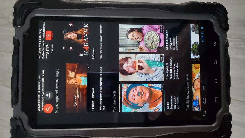 Планшет 7 дюйм. З підтримкою Сім.