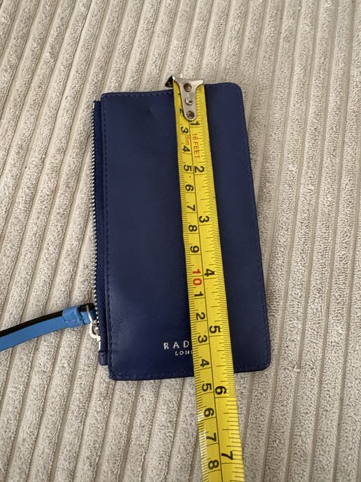 etui na karty z zamkiem Radley