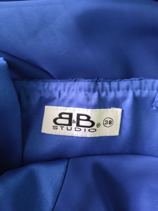 Sukienka w chabrowym kolorze