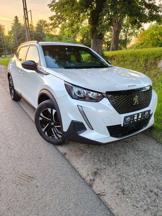 Peugeot 2008 Allure Pack S&S Virtual cockpit Kamera 360Navi