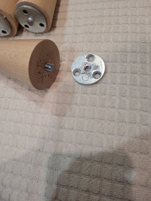 Nogi meblowe niskie kolor  buk